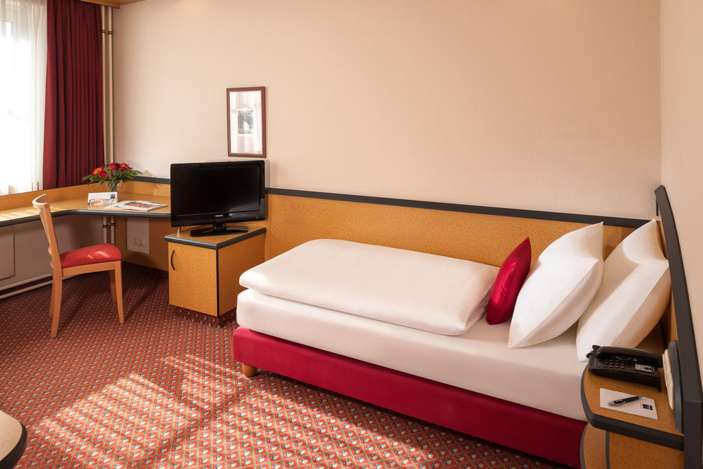 Dorint Airport-Hotel Berlin-Tegel Room photo